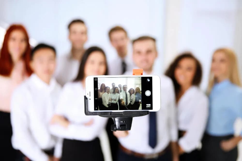 Видео на лендинге и главной странице сайта: что снимать и куда ставить